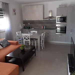 Nada , Liznjan Croatia